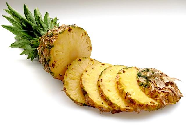 Ananas - skvělá volba pro ochlazení těla během horečky